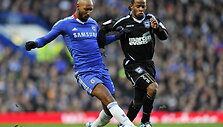 Nicolas Anelka (kairėje)