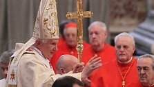 Popiežius Benediktas XVI naujais skyrimais bando įtvirtinti savo liniją.