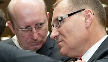 Į vieną partiją susiėję A.Valinskas (kairėje) ir A.Čaplikas iki &scaron;iol konservatoriams pralaimėjo visus mū&scaron;ius.