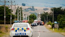 Pasak policijos, balionas veikiausiai kliudė elektros laidus ir užsidegė
