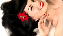 Pin-up  stilius &ndash; i&scaron;siilgusioms retro