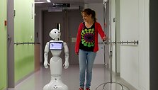 Robotas pradėjo dirbti ligoninėje