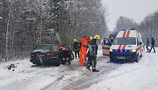 Per avariją nukentėjo trys žmonės
