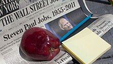 Žmonės gedi &bdquo;Apple&ldquo; įkūrėjo