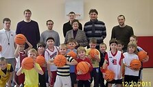 Bambergo klubo atstovai su darželinukais