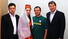 I&scaron; kairės: Alijus Aleksandrovičius, Marija Maisutovič, LIF atstovas Valdas Malinauskas ir Adas Jakubauskas