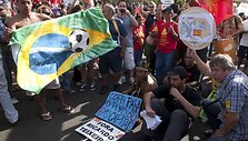 Brazilijos futbolo sirgaliai reikalauja federacijos vadovo atsistatydinimo