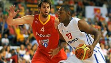 Ispanas Pau Gasolis ir prancūzas Borisas Diaw