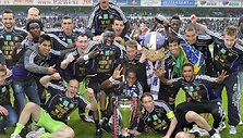 Briuselio &bdquo;Anderlecht&ldquo; futbolininkai džiaugiasi tapę Belgijos čempionais