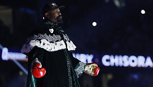 Tysonas Fury prie&scaron; Dereką Chisorą