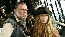 Kevinas McNally ir Keira Knightley filme &bdquo;Karibų piratai&ldquo;