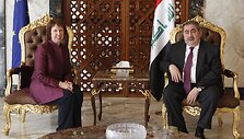 ES užsienio politikos vadovė Catherine Ashton ir Irano užsienio reikalų ministras Hoshiyaras Zebari Bagdade