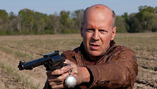 Bruce&rsquo;as Willisas filme &bdquo;Laiko kilpa&ldquo;