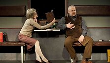 Akimirka i&scaron; spektaklio &bdquo;Atsitiktinis žmogus&ldquo; (rež. J.Vaitkus).
