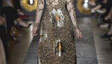 &bdquo;Valentino&ldquo; auk&scaron;tosios mados modelis