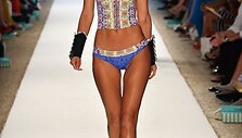 &bdquo;Maaji&ldquo; kolekcijos modelis