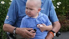 George'as H.W.Bushas su leukemija sergančiu Patricku
