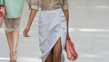 Jourdan Dunn &bdquo;Burberry&ldquo; kolekcijos pristatyme