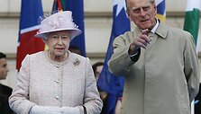 Prie&scaron; 66-erius metus susituokė karalienė Elizabeth II ir princas Philipas