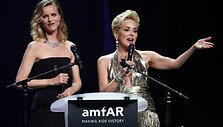 Eva Herzigova ir Sharon Stone
