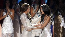 &bdquo;Mis Visata&ldquo; Gabriela Isler su pirmąja vicemis ispane Patricia Yurena Rodriguez