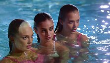 &bdquo;Victoria's Secret&ldquo; maudymosi kostiumėlių reklamos kūrimo užkulisiai