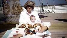 Princas Harry su mama princese Diana