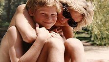 Princas Harry su mama princese Diana