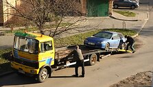 Automobilius pergabens viena įmonė.
