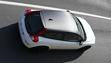 Tik Italijos rinkai skirtas &bdquo;Volvo C30 Black Design&ldquo;