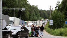 Eilės prie Baltarusijos sienos - didžiulės