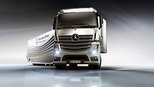 Aerodinami&scaron;kas &bdquo;Mercedes-Benz&ldquo; vilkikas