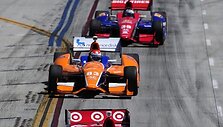 &bdquo;IndyCar&ldquo; lenktynės Long Byče