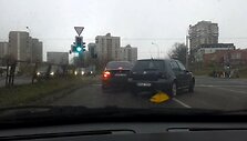 &bdquo;Volkswagen Golf&ldquo; apvažiuoja BMW 5
