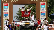 Benediktas Vanagas ir Saulius Jurgelėnas ant Dakaro fini&scaron;o podiumo
