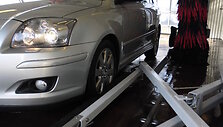 Padangų blizginimas &bdquo;Toyota Avensis&ldquo; automobiliui