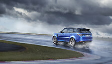Galingiausias istorijoje &bdquo;Land Rover&ldquo;: &bdquo;Range Rover Sport SVR&ldquo;