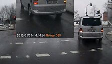 &bdquo;VW Transporter&ldquo; važiuoja per raudoną