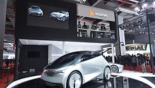 16-oji &Scaron;anchajaus automobilių paroda