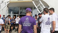 Dalyvių susirinkimas prie&scaron; Dakaro startą