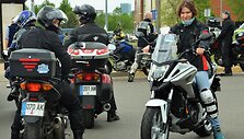 Mototurizmo sprinto akimirka