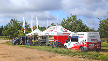 Motokroso trasą i&scaron;bandė žinomi vyrai