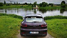 &bdquo;Porsche Macan&ldquo; prie Padalių-Čiobi&scaron;kio kelto