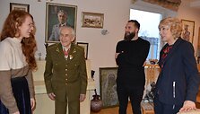 Angelė Jakavonytė su tėvu Juozu Jakavoniu&ndash;Tigru