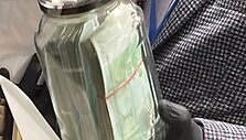 Specialiųjų tyrimų tarnybos pareigūnų per kratas pas Kauno miesto administracijos direktorių Vilių &Scaron;iliauską ir &bdquo;Autokaustos&ldquo; direktorių Juozą Kriaučiūną rasti pinigai bei kiti įkalčiai