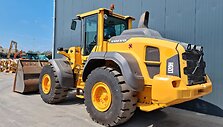 Asociatyvinė nuotrauka. Traktorius &bdquo;Volvo L120H&ldquo;