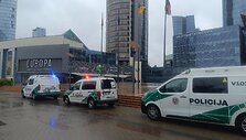 Vilniaus prekybos centre &bdquo;Europa&ldquo; peiliu ginkluotas vyras sužalojo žmogų