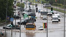 Po liūties apsemtos gatvės Mažeikiuose