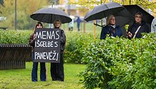 Panevėžys prisijungė prie visos Lietuvos kultūros streiko: protestas surengtas Senvagės saloje