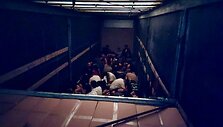 I&scaron; Lietuvos į Lenkiją atvykusiame sunkvežimyje slėpėsi 54 neteisėti migrantai